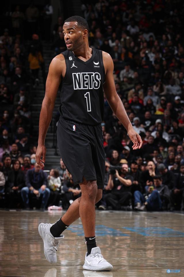 对手密集防 对手密集防