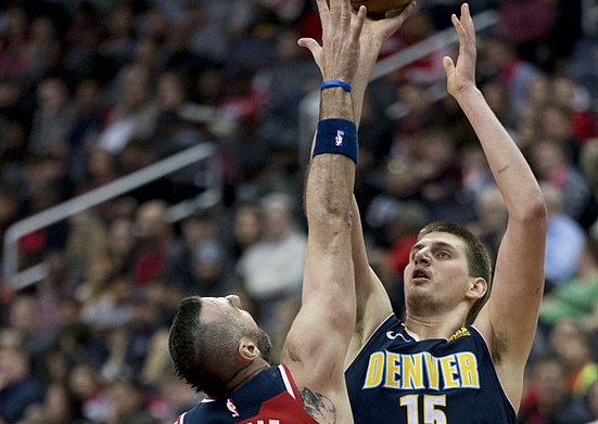 也为赛场格 也为赛场格